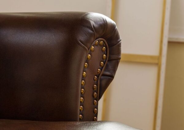 Furnliv Chesterfield Leather Single Seater Sofa Dark Brown - Image 6