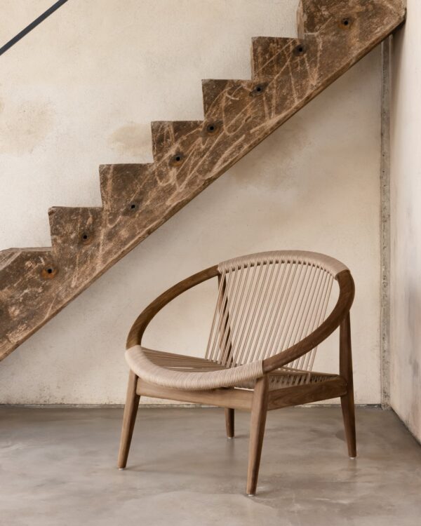 Furnliv Celine Premium Solid Wood Lounge Chair #01