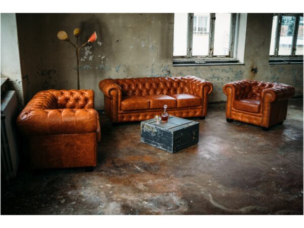 Furnliv Eloise Chesterfield Armchair #30 - Image 2