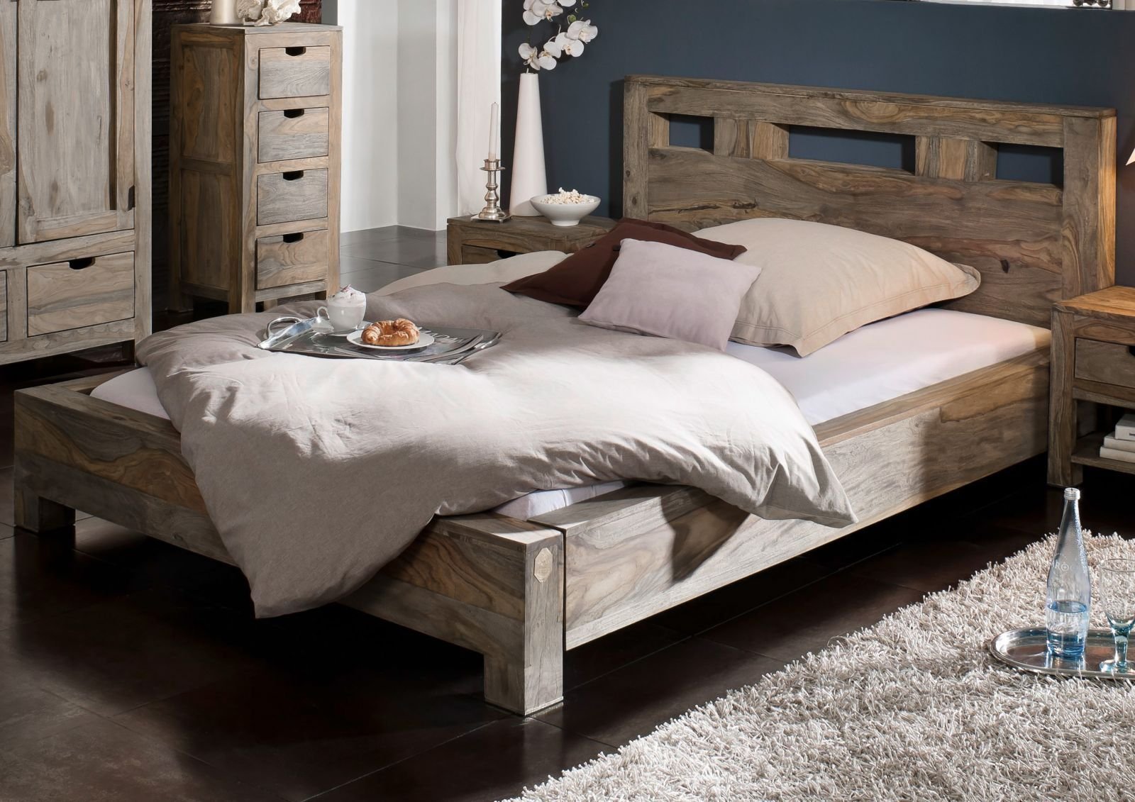 1-4-1.jpg Grayse Sheesham Bed - Image 1