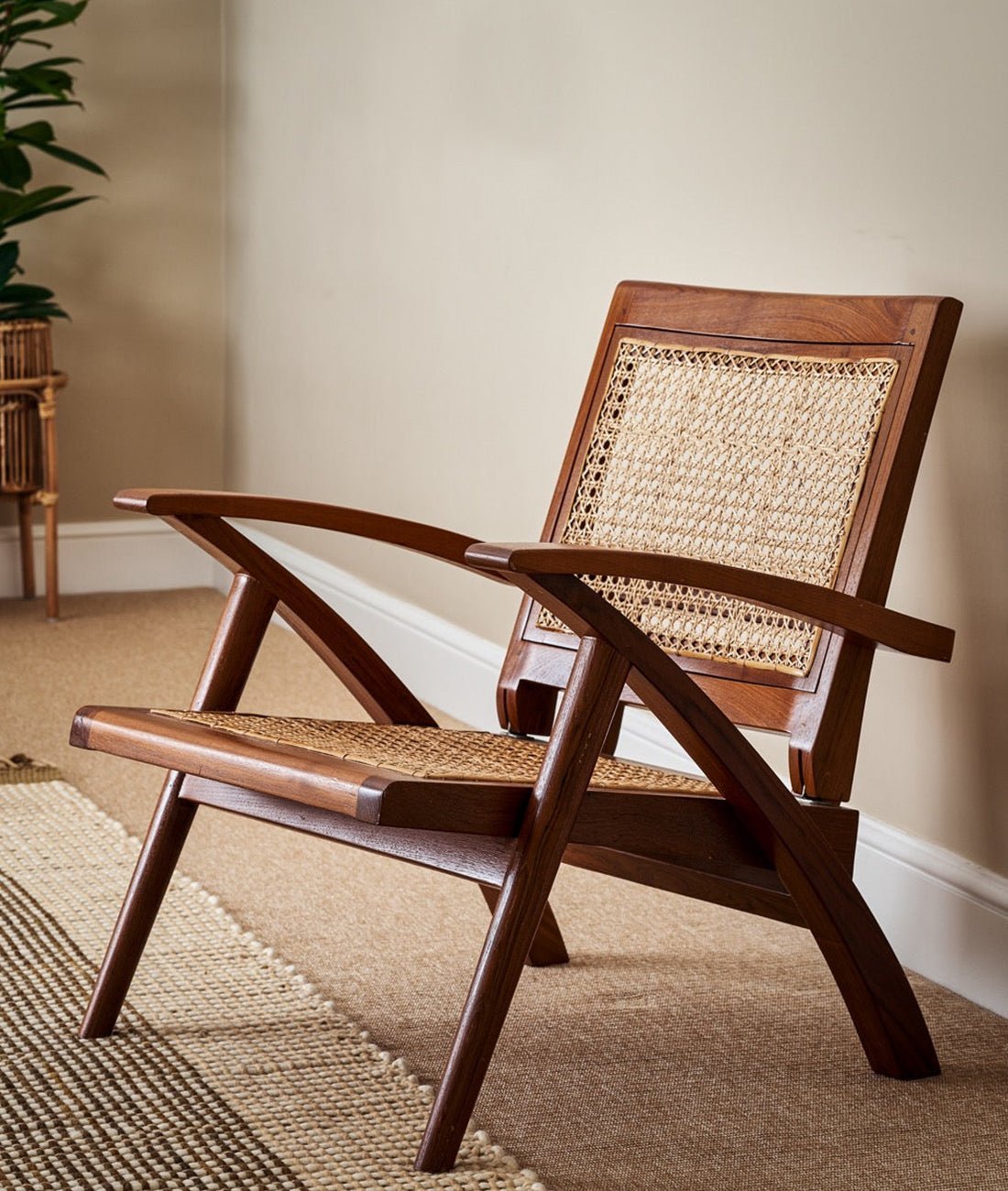 MuranoChair1.jpg Mandor Premium Relaxing Cane Chair — Teak Finish - Image 1